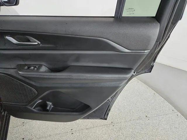 2024 Jeep Grand Cherokee L Laredo 4x2