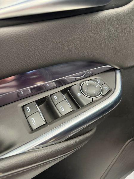 2023 Cadillac XT4 FWD Luxury