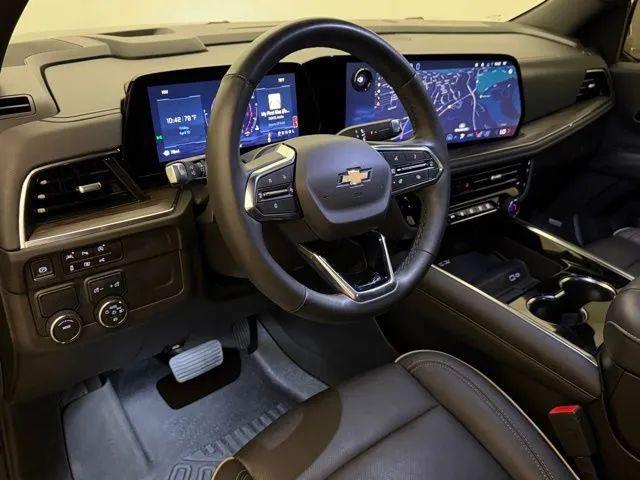 2025 Chevrolet Suburban 2WD Premier