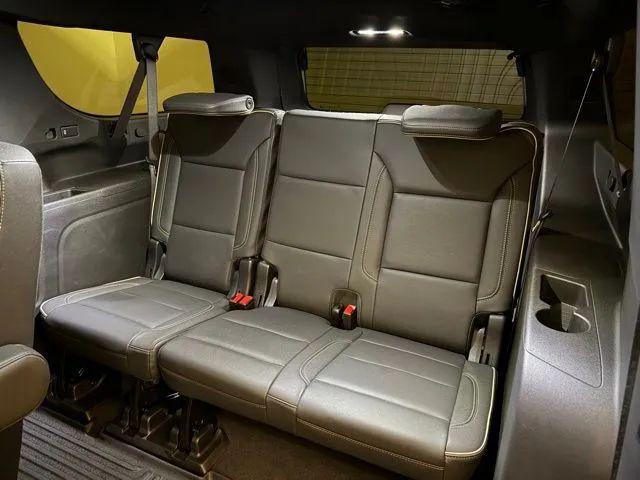 2025 Chevrolet Suburban 2WD Premier