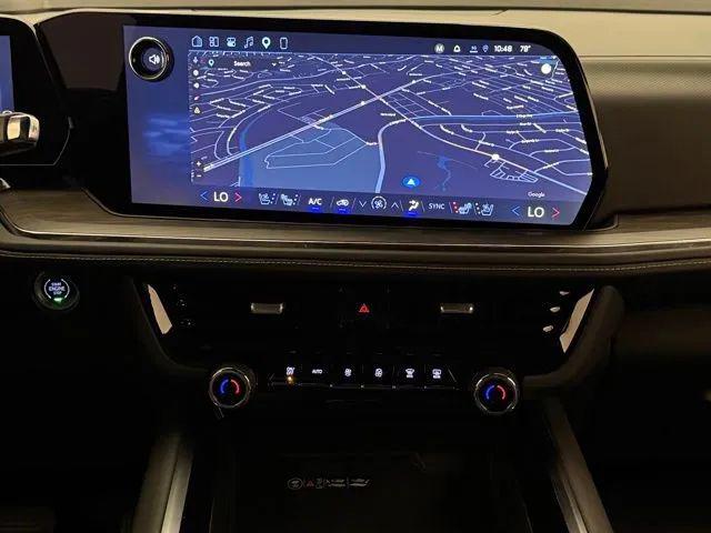 2025 Chevrolet Suburban 2WD Premier