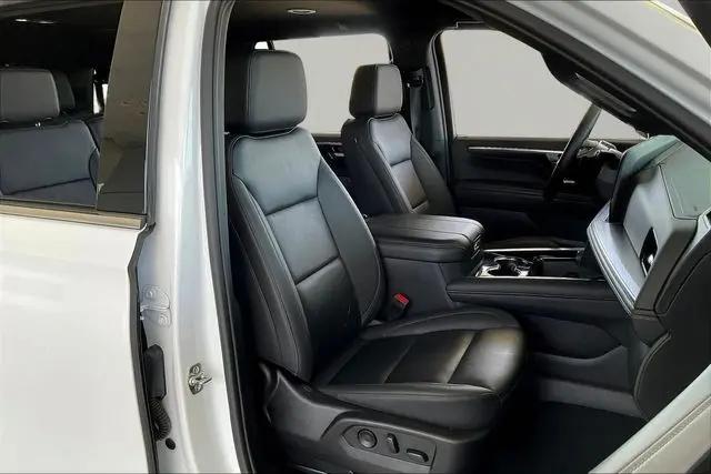 2025 Chevrolet Tahoe 4WD LT