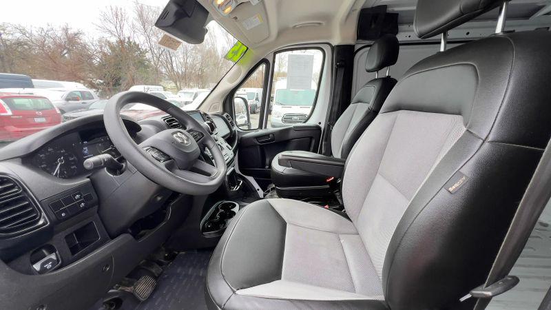 2025 Ram ProMaster 2500 Cargo Van Tradesman Low Roof 136" WB w/Pass Seat