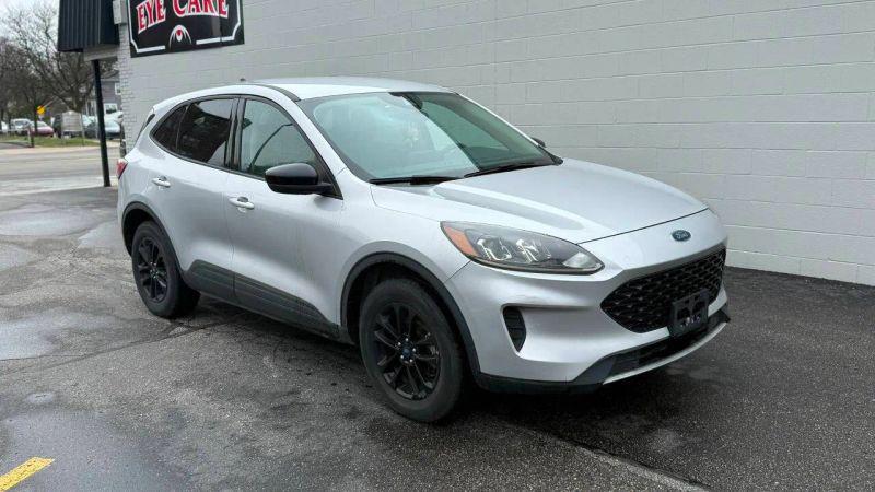 2020 Ford Escape SE Sport Hybrid for sale in Royal Oak, MI