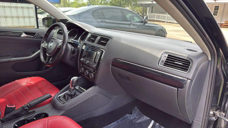 2015 Volkswagen Jetta 1.8T SEL