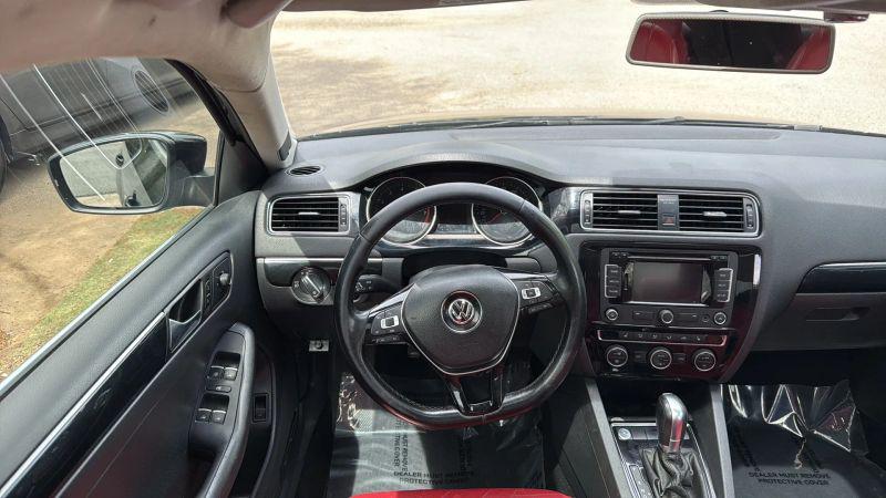 2015 Volkswagen Jetta 1.8T SEL