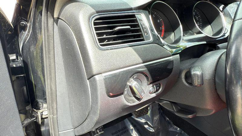 2015 Volkswagen Jetta 1.8T SEL