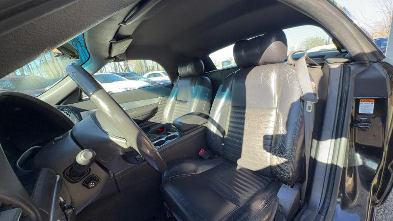 2002 Ford Thunderbird Base