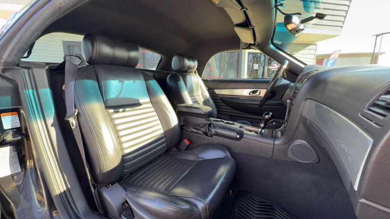 2002 Ford Thunderbird Base