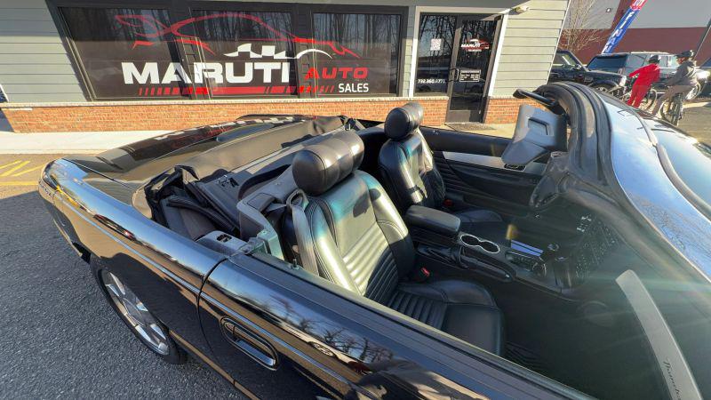 2002 Ford Thunderbird Base