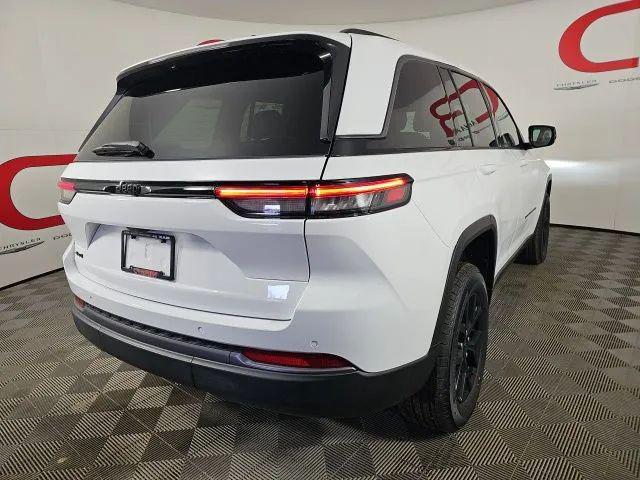 2026 Jeep Grand Cherokee Altitude 4x4