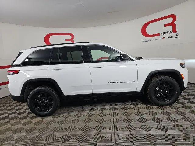 2026 Jeep Grand Cherokee Altitude 4x4