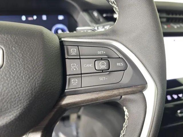 2026 Jeep Grand Cherokee Altitude 4x4