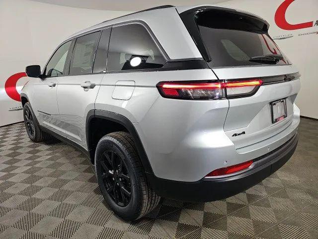 2026 Jeep Grand Cherokee Altitude 4x4