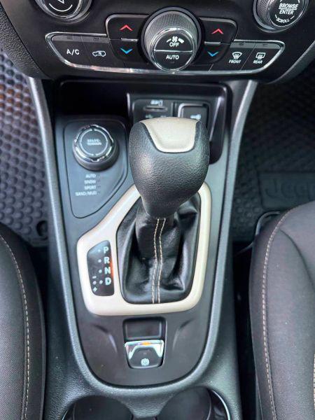 2015 Jeep Cherokee Latitude Altitude