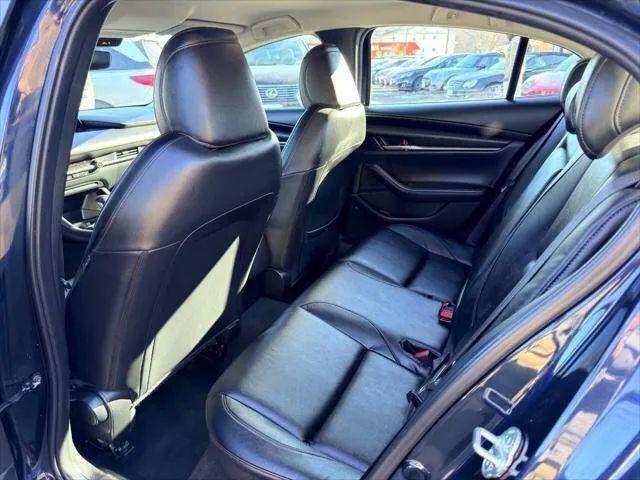 2021 Mazda Mazda3 Select