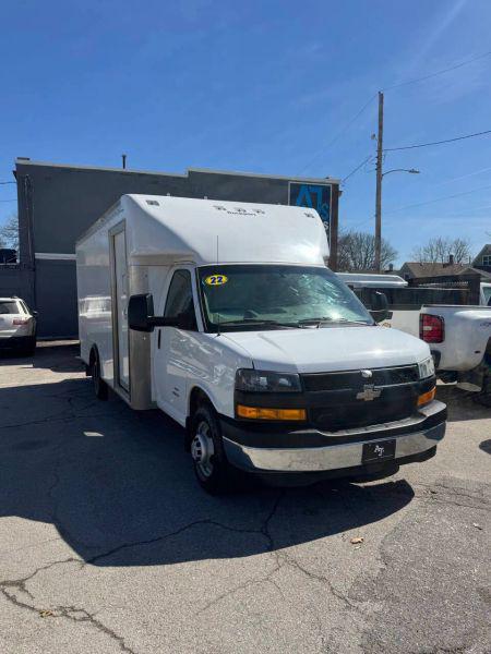 2022 Chevrolet Express Cutaway 4500 Van
