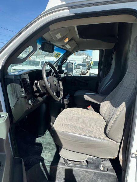 2022 Chevrolet Express Cutaway 4500 Van