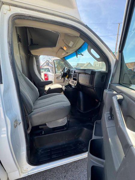 2022 Chevrolet Express Cutaway 4500 Van
