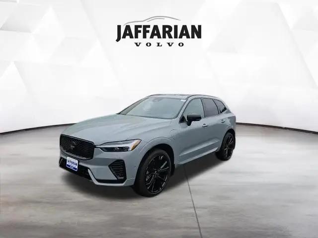 2026 Volvo XC60 Plug-In Hybrid Black Edition Ultra, T8 AWD Electric/Gasoline, Dark
