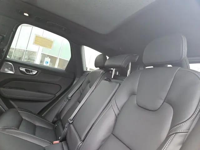 2026 Volvo XC60 Plug-In Hybrid Black Edition Ultra, T8 AWD Electric/Gasoline, Dark