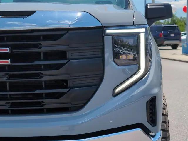 2024 GMC Sierra 1500 4WD Regular Cab Standard Box Pro