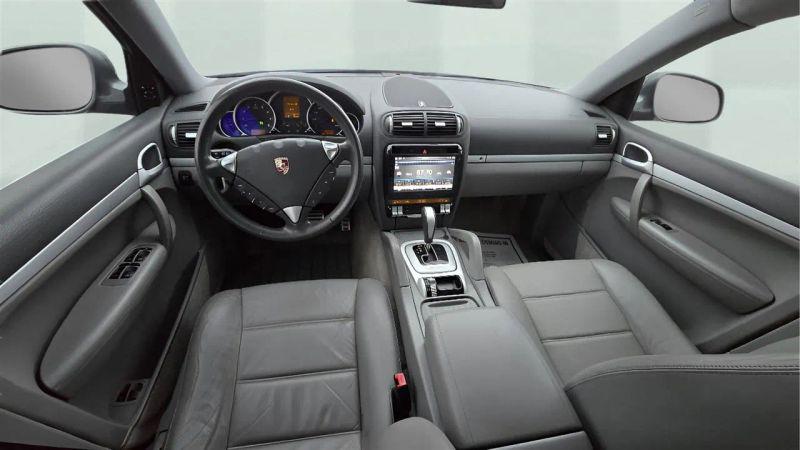 2004 Porsche Cayenne S