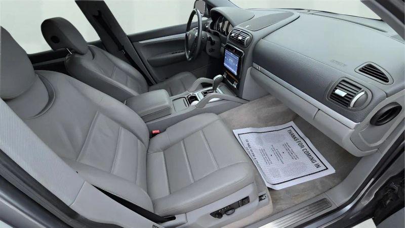 2004 Porsche Cayenne S