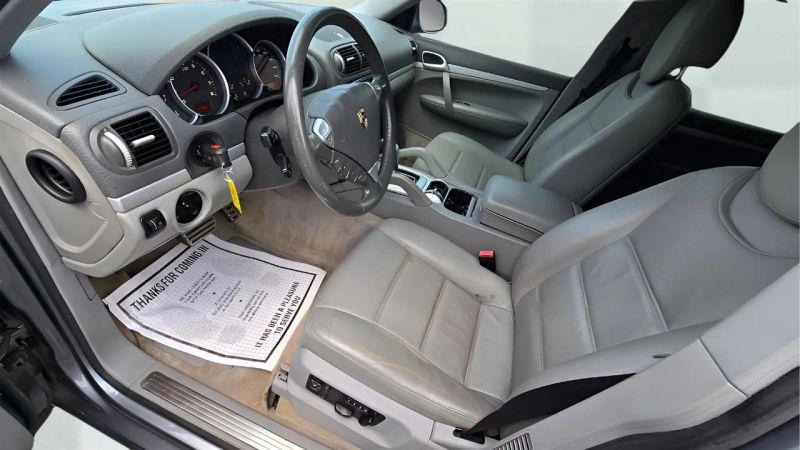 2004 Porsche Cayenne S