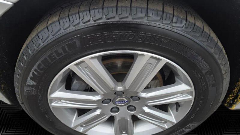 2017 Volvo XC60 T5 Inscription