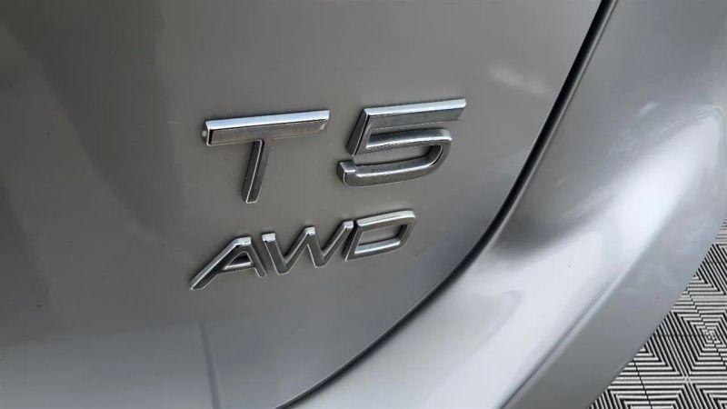 2017 Volvo XC60 T5 Inscription