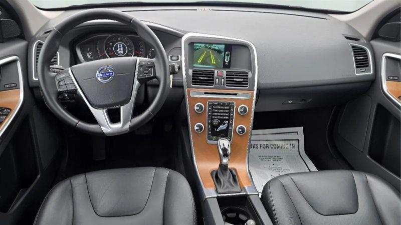 2017 Volvo XC60 T5 Inscription