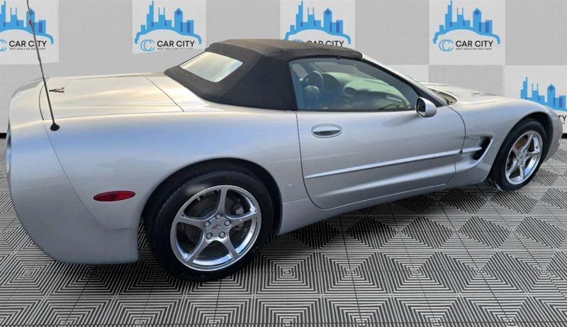 2001 Chevrolet Corvette Base