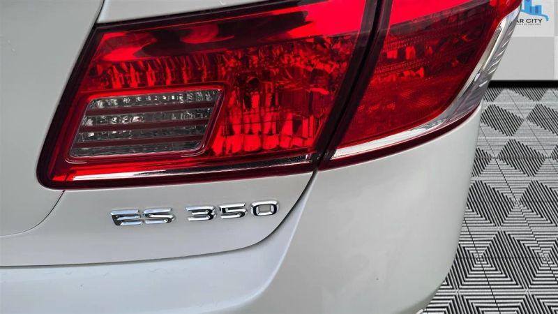 2011 Lexus ES 350 350