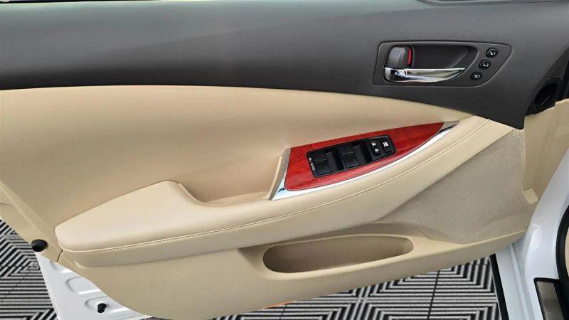 2011 Lexus ES 350 350