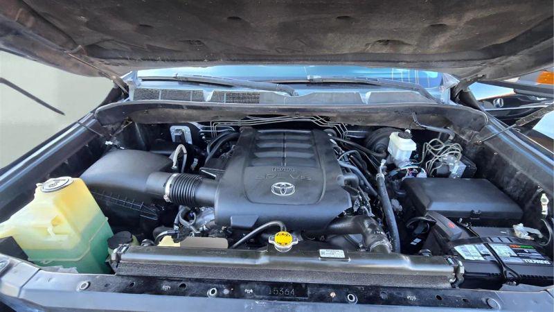 2014 Toyota Tundra SR5 5.7L V8