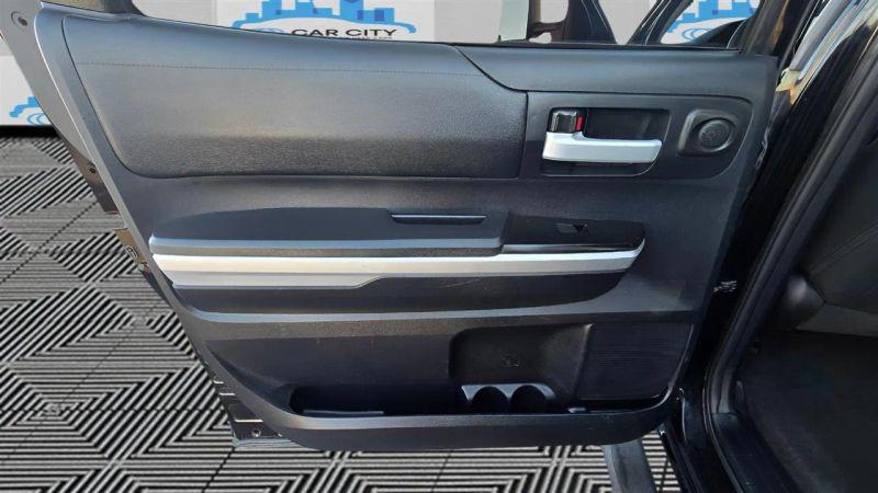 2014 Toyota Tundra SR5 5.7L V8