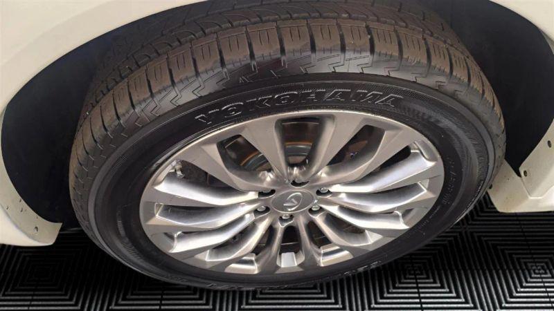 2015 INFINITI QX80 Base