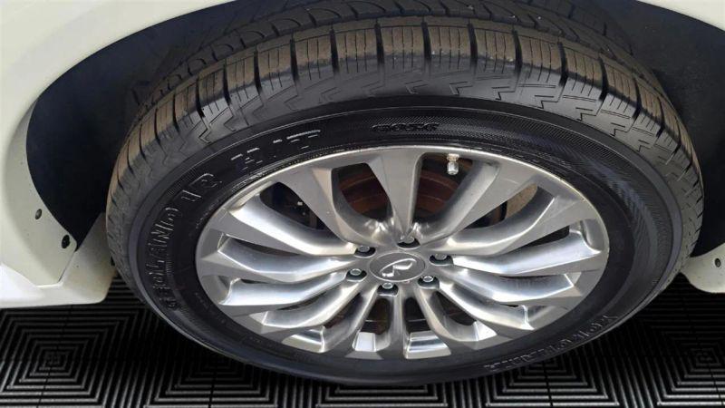 2015 INFINITI QX80 Base