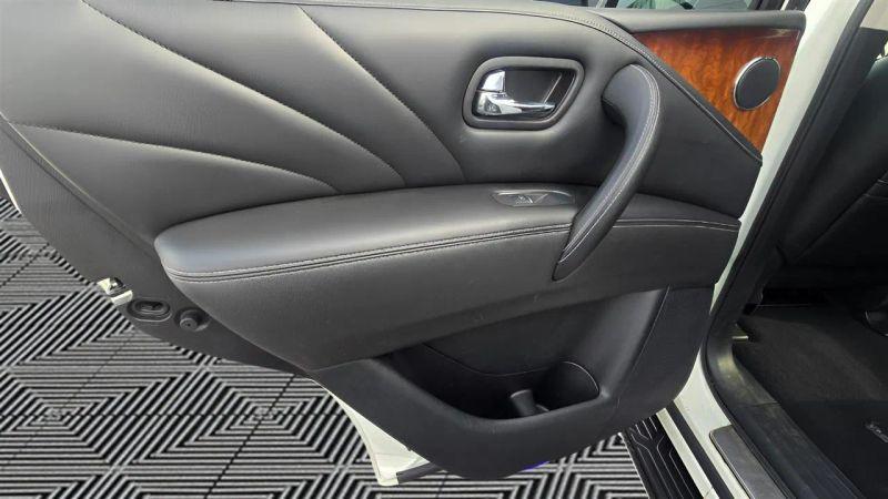 2015 INFINITI QX80 Base