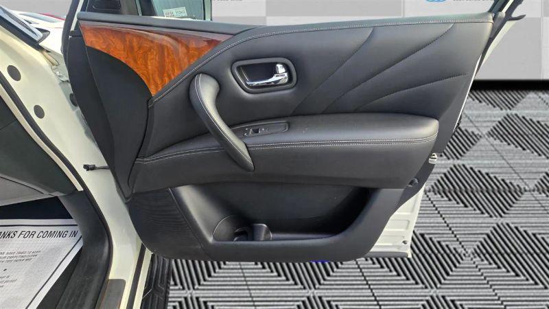 2015 INFINITI QX80 Base