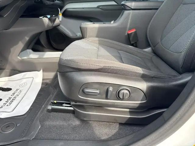 2027 Chevrolet Bolt LT FWD