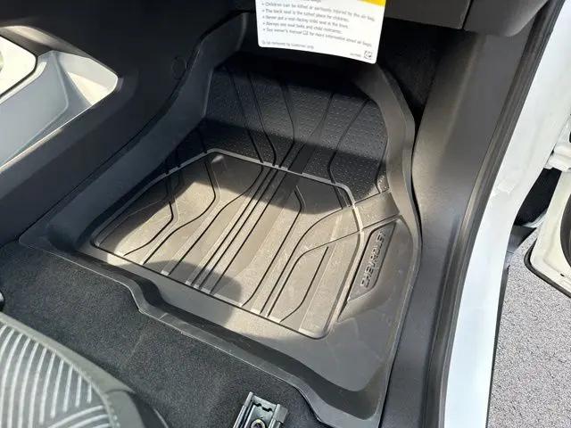 2027 Chevrolet Bolt LT FWD