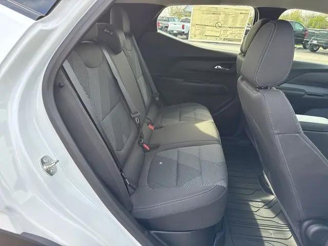 2027 Chevrolet Bolt LT FWD