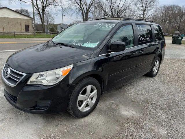 2009 Volkswagen Routan SE for sale in Fortville, IN