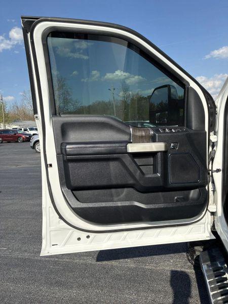 2020 Ford F-350 LARIAT