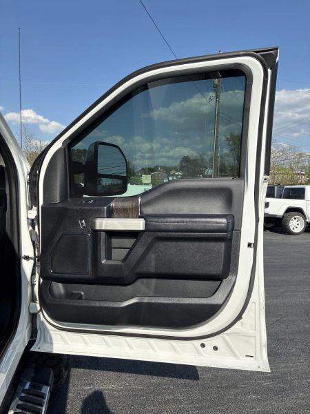 2020 Ford F-350 LARIAT