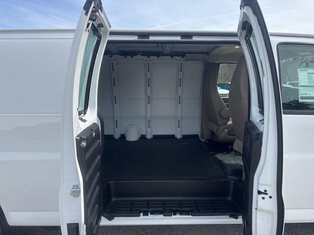2026 GMC Savana Cargo 2500 Extended Wheelbase, Work Van, RWD