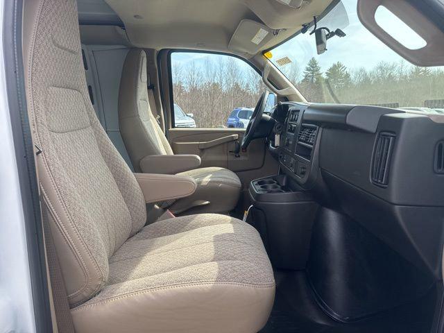 2026 GMC Savana Cargo 2500 Extended Wheelbase, Work Van, RWD