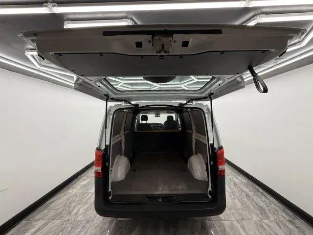 2022 Mercedes-Benz Metris Base